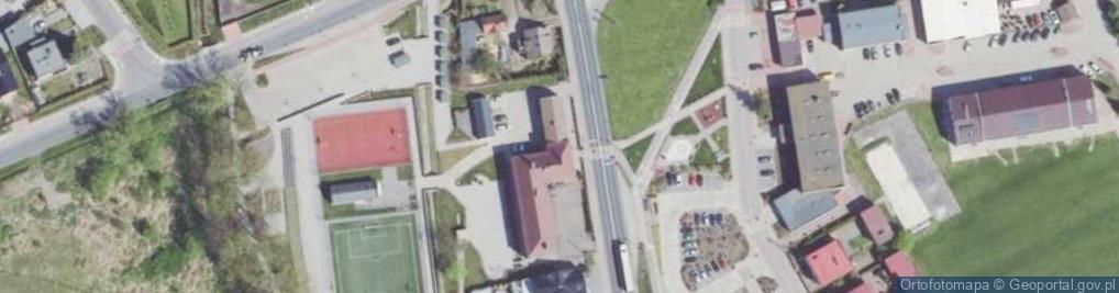 Zdjęcie satelitarne Zespół-Szkolno Przedszkolny W Ciasnej-Szkoła Podstawowa W Ciasnej Im. Powstańców Śląskich