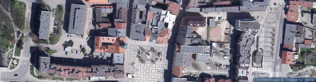 Zdjęcie satelitarne Szkoła Policealna Dla Dorosłych Centrum Edukacji 'Siódemka'