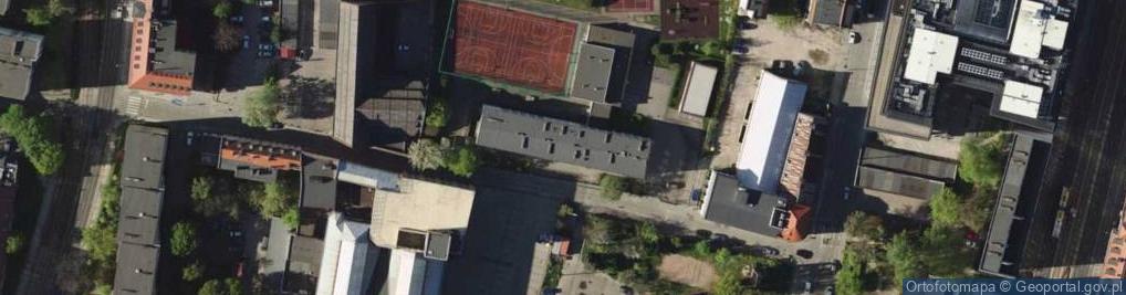 Zdjęcie satelitarne Adiust. Policealne Studium Poligraficzne