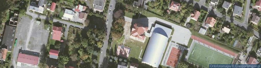 Zdjęcie satelitarne Szkoła