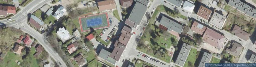 Zdjęcie satelitarne Powiatowe Centrum Edukacji w Gorlicach