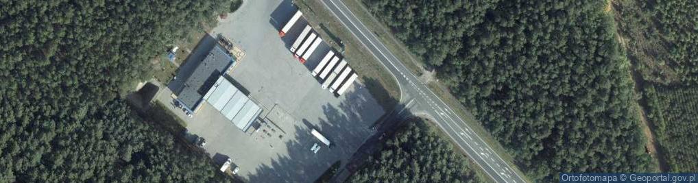 Zdjęcie satelitarne parking TIR