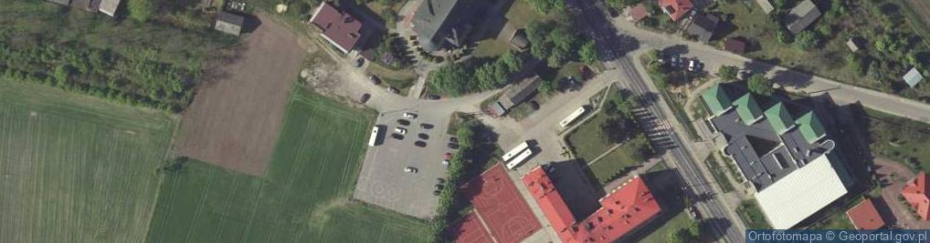 Zdjęcie satelitarne Annopol - Kościół