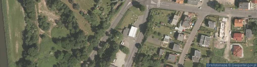 Zdjęcie satelitarne Watis - Stacja paliw