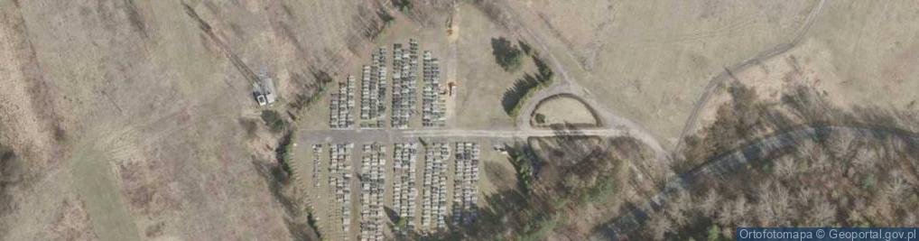 Zdjęcie satelitarne Cmentarz komunalny