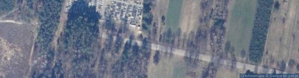 Zdjęcie satelitarne Cmentarz parafialny