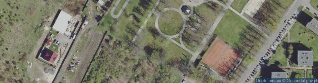 Zdjęcie satelitarne Park im. Andrzeja Caruka