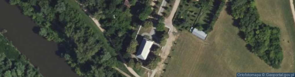 Zdjęcie satelitarne Kostnica i dzwonnica z 1785 r.