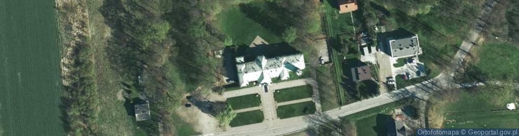 Zdjęcie satelitarne Pałac w Paszkówce