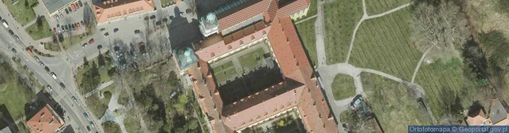 Zdjęcie satelitarne Bazylika św. Jadwigi i klasztor sióstr Boromeuszek