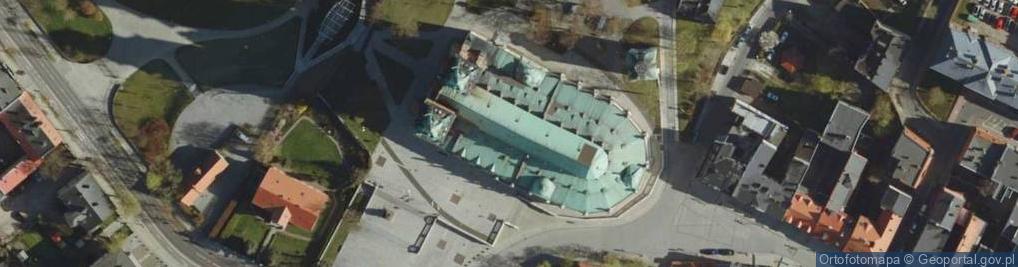 Zdjęcie satelitarne Bazylika Wniebowzięcia Najświętszej Marii Panny i św. Wojciecha
