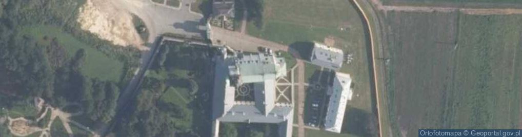 Zdjęcie satelitarne Kościół św. Apostołów Piotra i Pawła, Klasztor Norbertanek