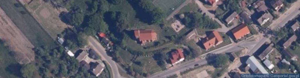 Zdjęcie satelitarne Kościół św. apostołów Piotra i Pawła w Sławsku