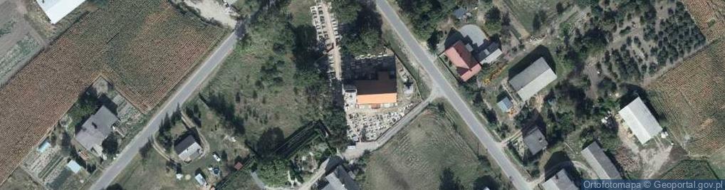 Zdjęcie satelitarne Kościół św. Apostołów Piotra i Pawła.