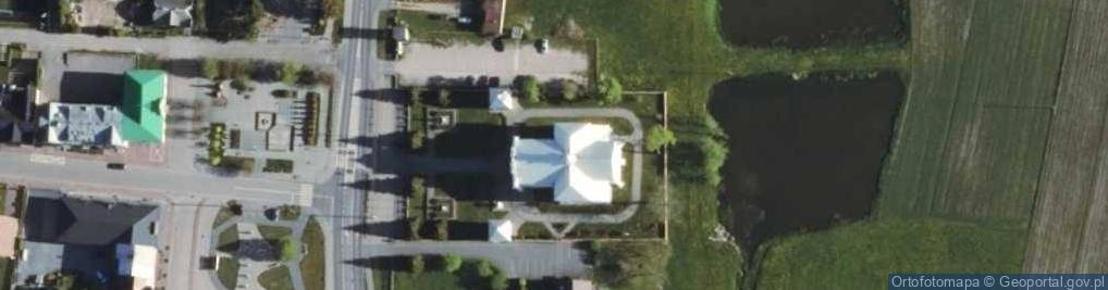Zdjęcie satelitarne Kościół Trójcy Przenajświętszej