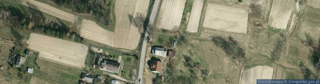 Zdjęcie satelitarne Murowana kaplica