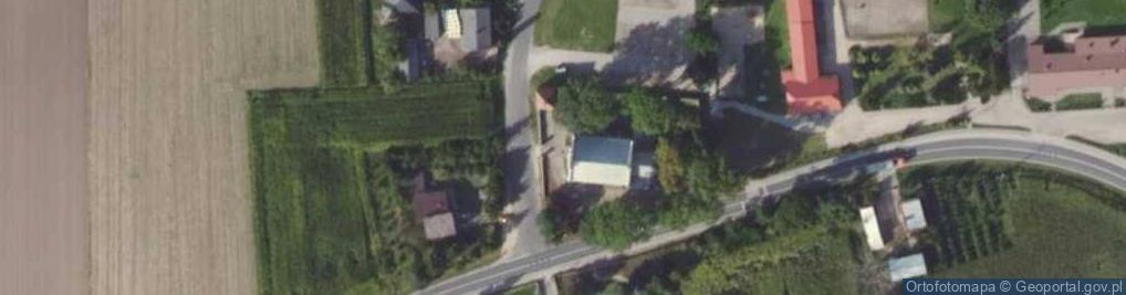 Zdjęcie satelitarne Neoromański kościół Świętego Dominika