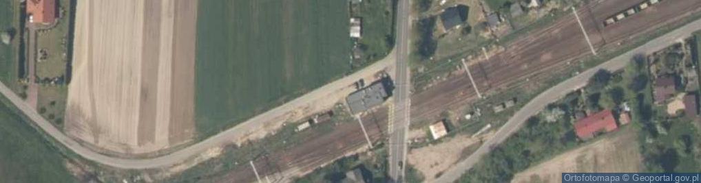 Zdjęcie satelitarne Bednary (woj lodzkie)-kosc sw Macieja i Malgorzaty