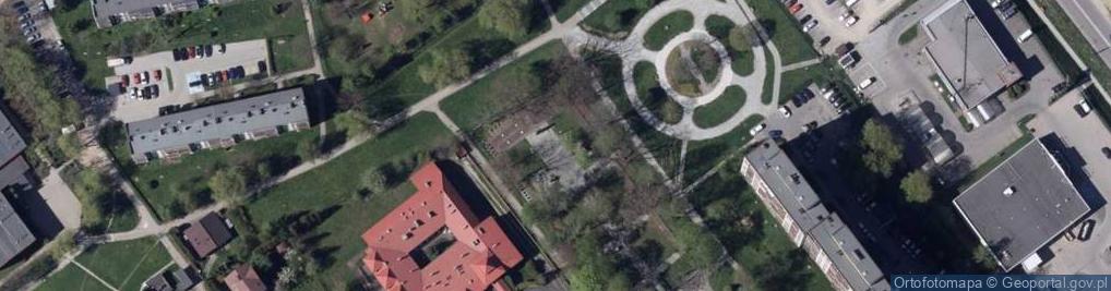 Zdjęcie satelitarne Bielsko-Biała, cmentarz wojskowy - pomnik ofiar Katynia