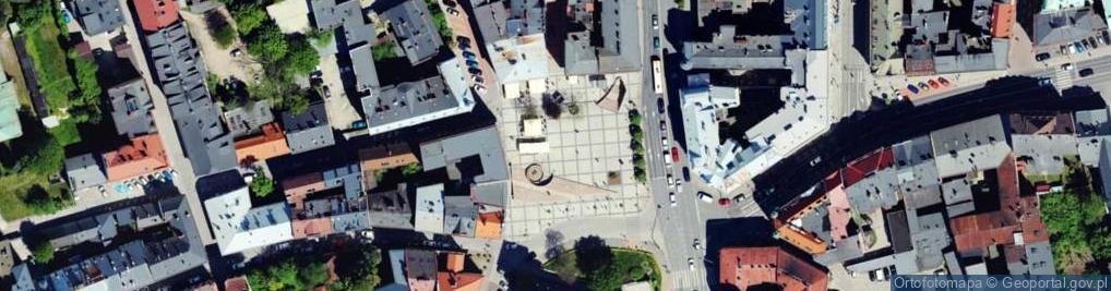 Zdjęcie satelitarne Bielsko-Biała, pl. Chrobrego, fontanna