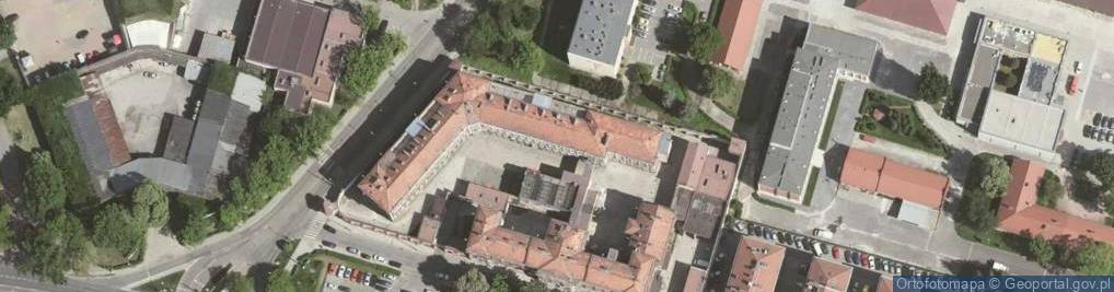 Zdjęcie satelitarne Bundesarchiv Bild 121-0312, Krakau, Gefängnis Montelupich, Häftling