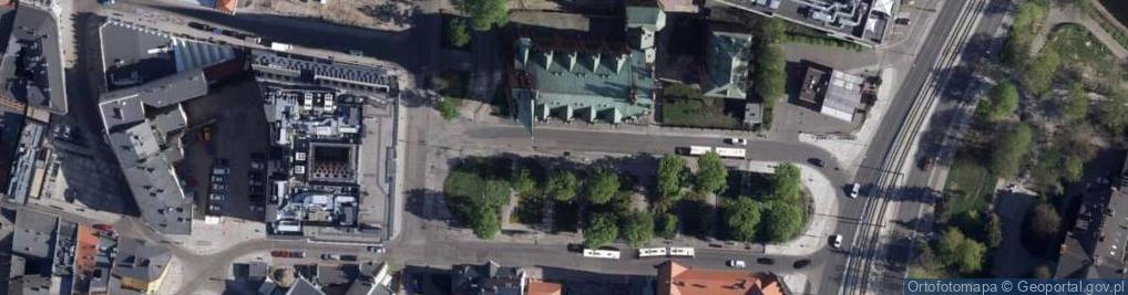 Zdjęcie satelitarne Bydgoszcz Kościół jezuitów zmierzch