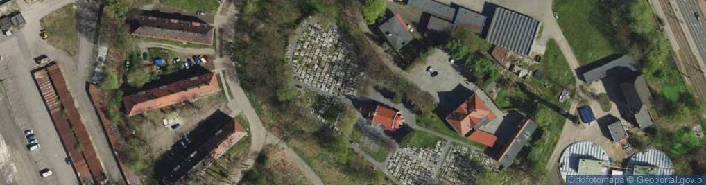 Zdjęcie satelitarne Bytom - church of St. Margaret - cross