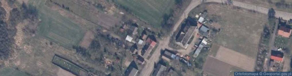 Zdjęcie satelitarne Chlopowo (powiat mysliborski) kosciol 2