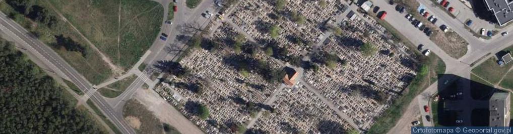 Zdjęcie satelitarne Cm św Mikołaja Bydgoszcz grób rodzinny