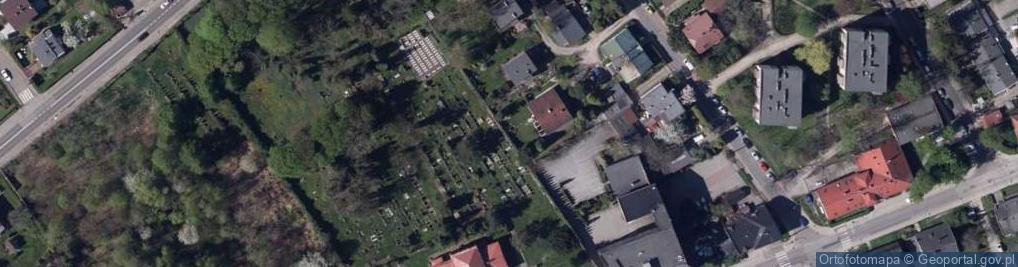 Zdjęcie satelitarne Cmentarz żydowski Bielsko-Biała - Gwiazda Dawida na nagrobku