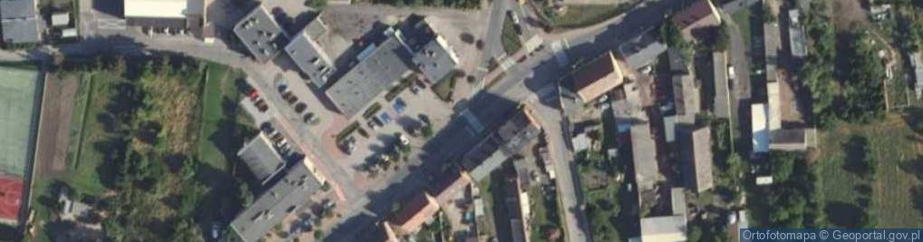 Zdjęcie satelitarne Czerniejewo, Kostol