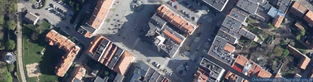 Zdjęcie satelitarne Dzierżoniów mury obronne