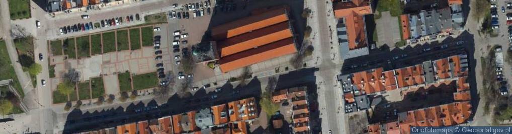 Zdjęcie satelitarne Elbląg, Mostowa, okna katedrály svatého Mikuláše v noci