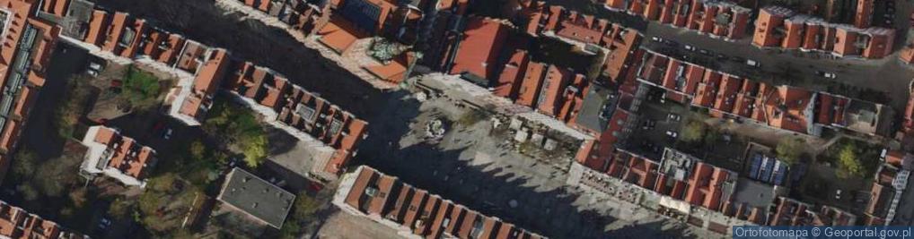 Zdjęcie satelitarne Fontanna neptuna gdansk widok z wiezy ratusza