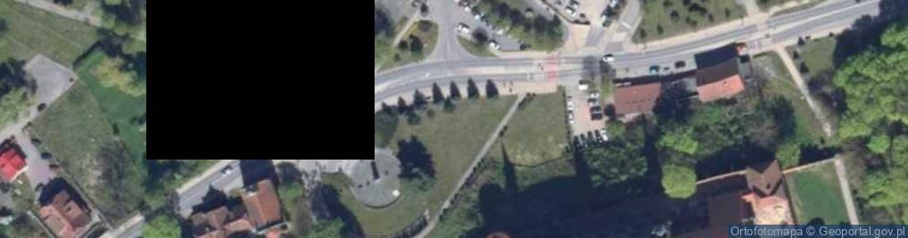 Zdjęcie satelitarne Frombork plac przed wzgorzem