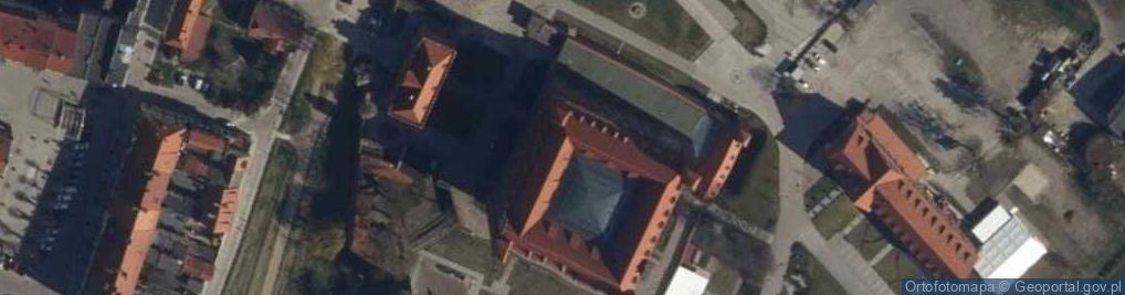 Zdjęcie satelitarne Gniew drewniana armata