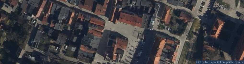 Zdjęcie satelitarne Gniew, Plac Grunwaldzki, pohled na náměstí