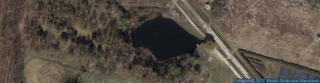 Zdjęcie satelitarne Kabaty Forest pond