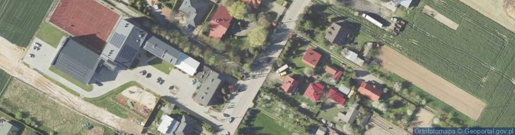 Zdjęcie satelitarne Kalinowka, szkola
