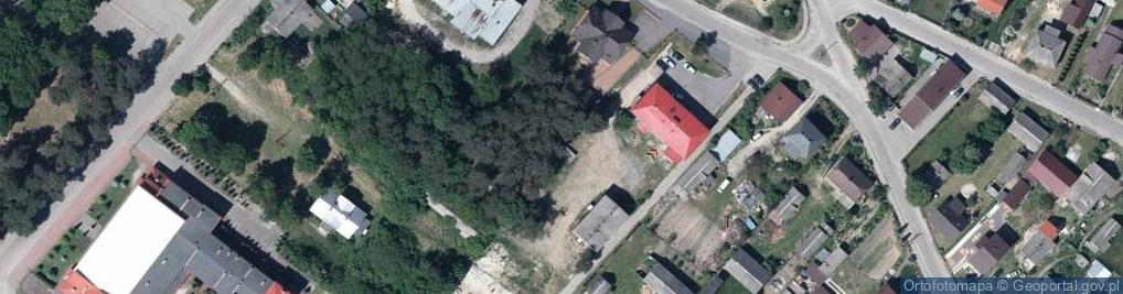 Zdjęcie satelitarne Kapliczka koło urzędu gminy w Borkach