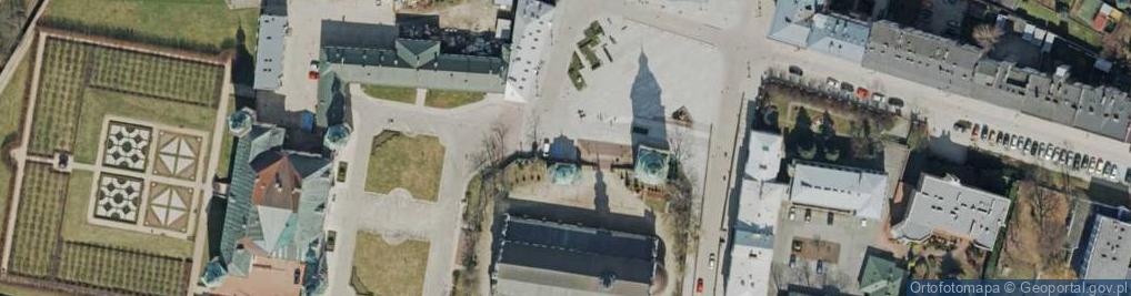 Zdjęcie satelitarne Katedra Kielce 01 ssj 20060513