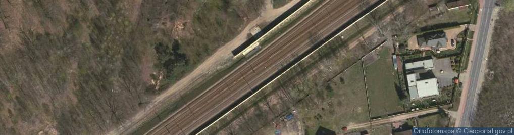 Zdjęcie satelitarne Kobyłka Ossów (przystanek kolejowy)