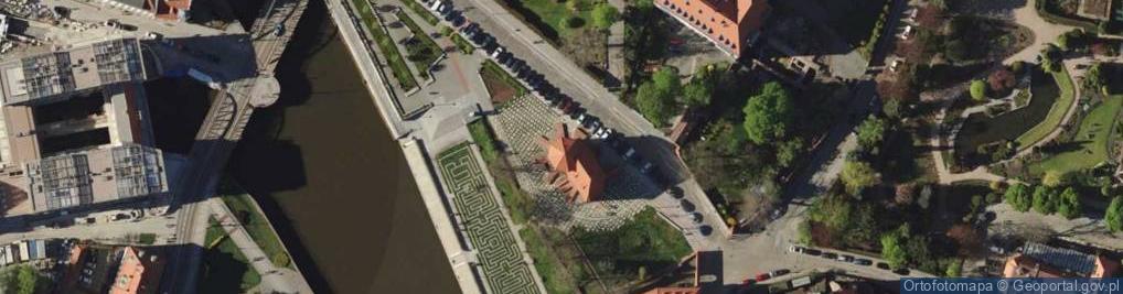 Zdjęcie satelitarne Kolaż-Kościół św. Marcina we Wrocławiu