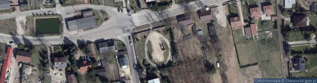Zdjęcie satelitarne Kosciół i dwonnica w Mileszkach