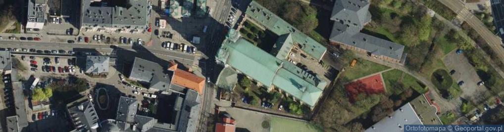 Zdjęcie satelitarne Kościół i klasztor bernardynów w Poznaniu