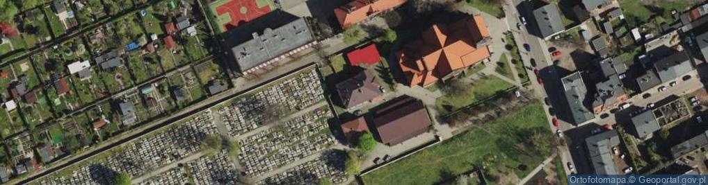 Zdjęcie satelitarne Kosciol Matki Bozej Rozancowej w Swietochlowicach-stare