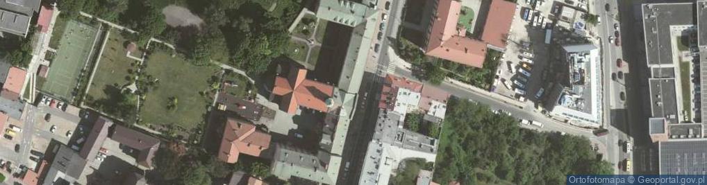 Zdjęcie satelitarne Kościół Najświętszego Serca Pana Jezusa w Krakowie (ul. Warszawska)