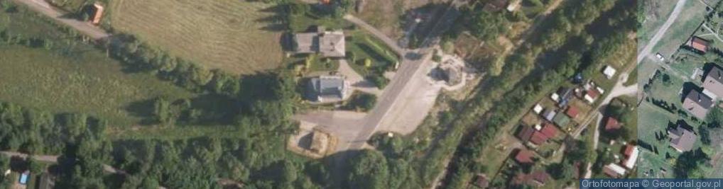 Zdjęcie satelitarne Kościół św. Jana Nepomucena w Brennej1