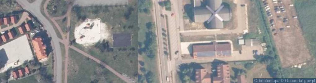 Zdjęcie satelitarne Łeba - Church of St. James 02