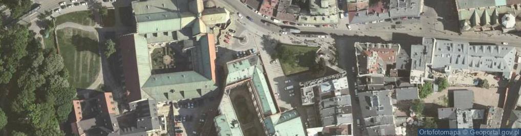 Zdjęcie satelitarne Magistrat krakowski (noc)